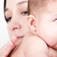 Reflux: Hilfe, mein Baby übergibt sich dauernd