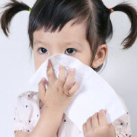 Nasenbluten beim Baby: Ursachen, Vorbeugung und Hilfe