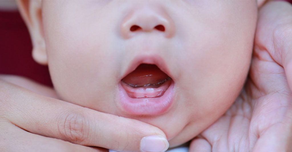 Baby Entwicklung Monat 7