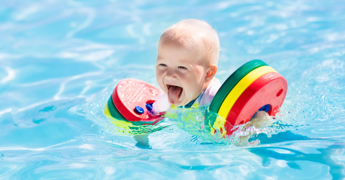 Schwimmhilfen für ein Baby