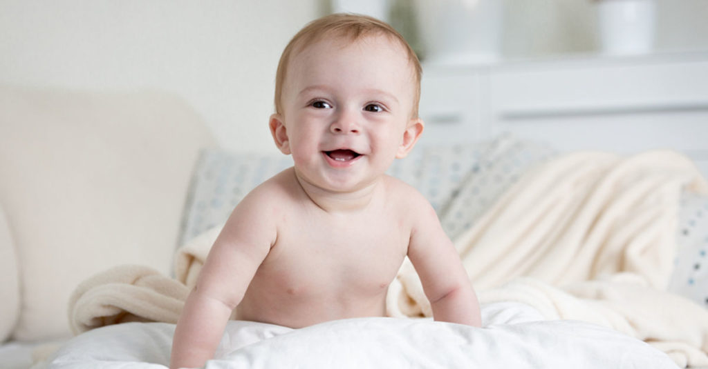 Baby Entwicklung Monat 9