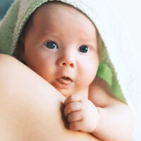 Was tun bei Babyakne?