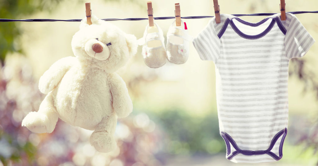 Babykleidung waschen