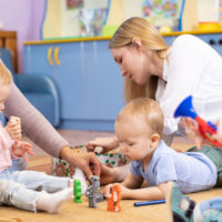 Wie wichtig ist Gesellschaft für ein Kind?