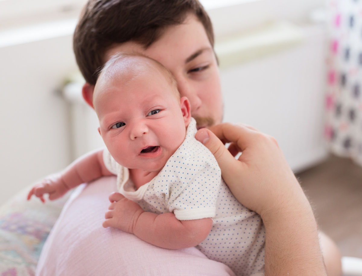 Bäuerchen beim Baby