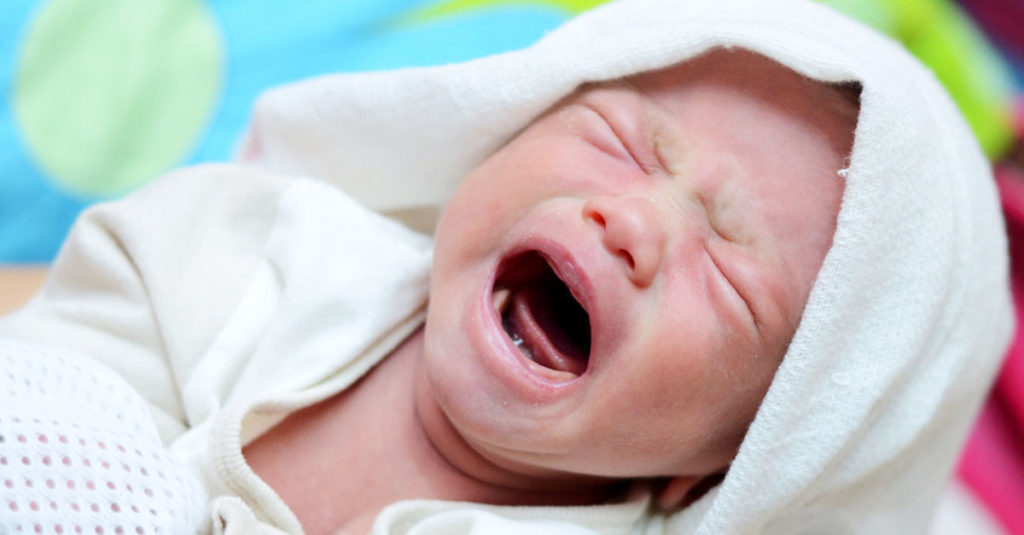 Der erste Schrei eines Babys