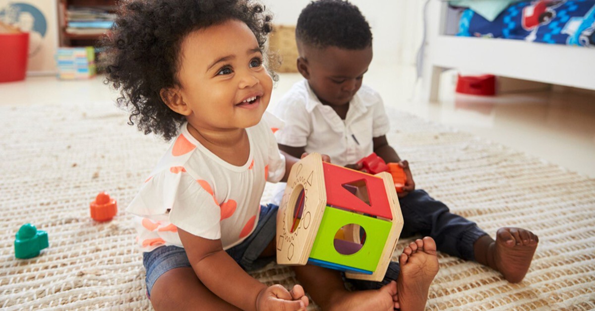 Spielende Kinder