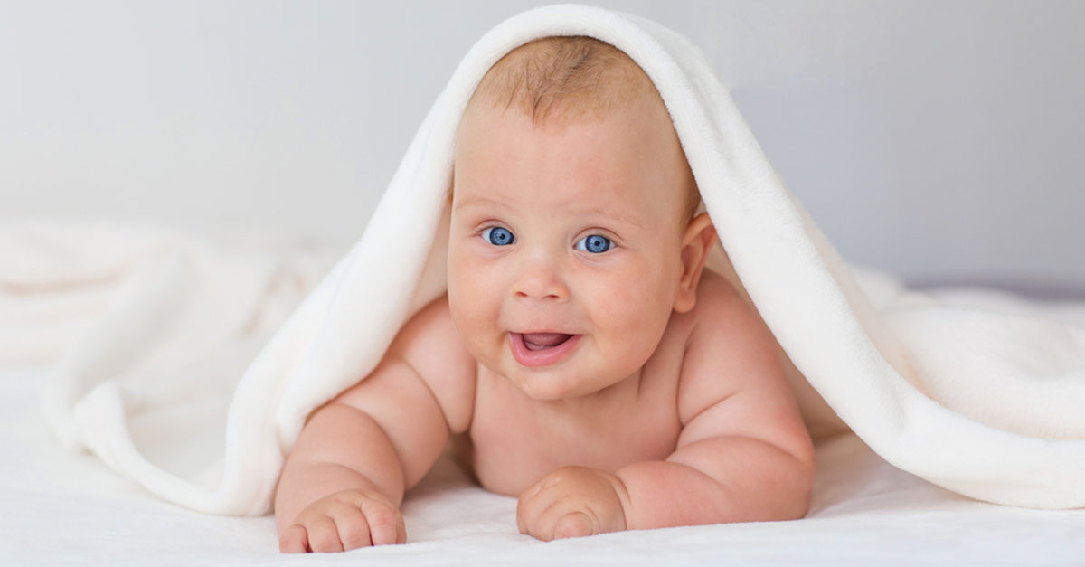Rötungen Babyhaut: Das kann dahinter stecken
