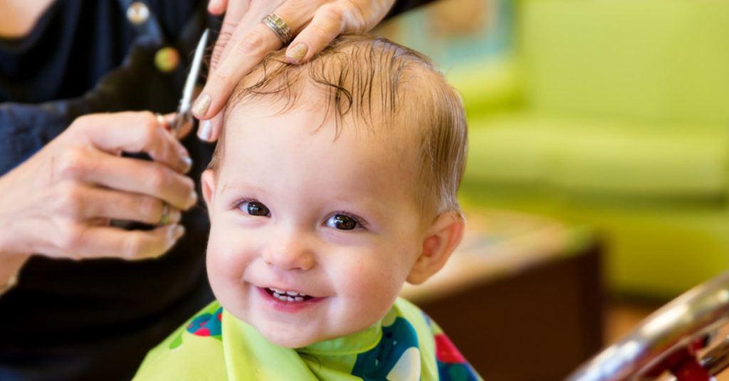 Haare schneiden bei Kindern