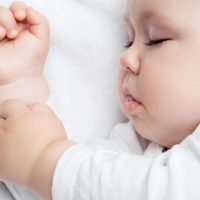 Sicherer und gesunder Babyschlaf