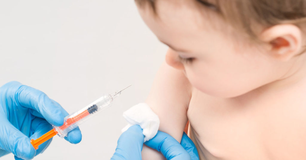 Masernparty oder Impfung gegen Masern, Kleinkind, Arzt