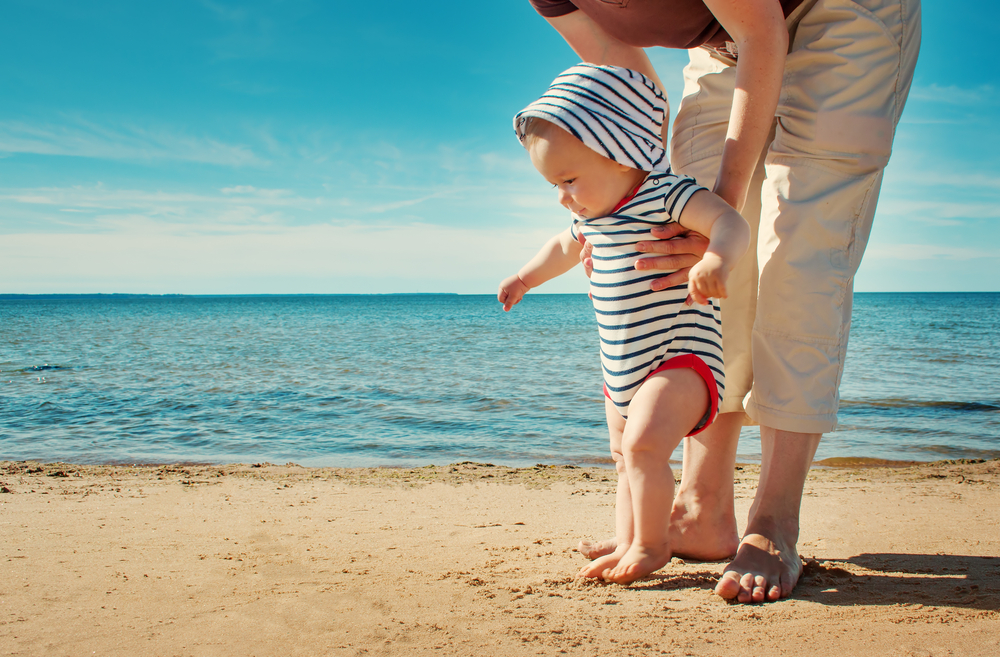 Checkliste Urlaub Mit Baby Baby at checkliste-urlaub-mit-baby-baby-at