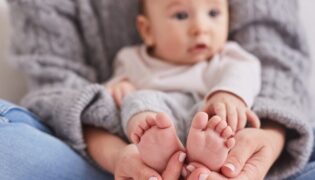 Blutvergiftung durch Meningokokken – Umfassender Impfschutz kann lebenslange Folgen verhindern