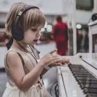 Wenn Kinder Musik fühlen lernen – Wie Hören das Gehirn stärkt