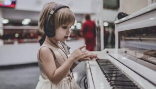 Wenn Kinder Musik fühlen lernen – Wie Hören das Gehirn stärkt