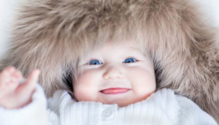 Baby im Winter richtig anziehen