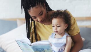 Checkliste Lernen und Spielen beim Baby