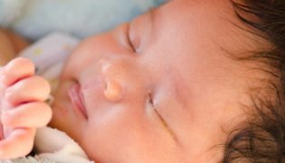Verstopfter Tränenkanal beim Baby