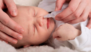 Nasenpflege beim Baby