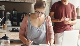 Der Familienfinanzplan – entspannt gespart