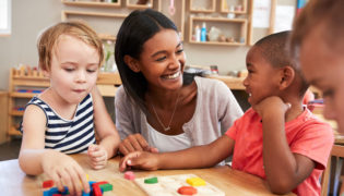 Montessori-Pädagogik in Kindergarten und Volksschule