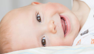 Die ersten Zähne beim Baby