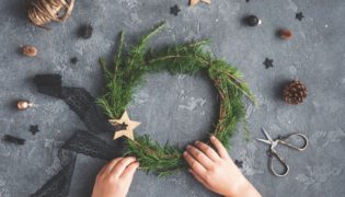 Weihnachtsbasteln mit Kindern