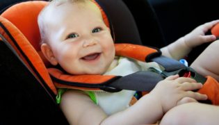 Babyschale fürs Auto