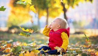 Robuste Kinderkleidung für Draußen